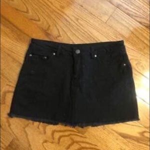 RD Style -black denim skort -size small- raw edge hem. 2% spandex for good fit